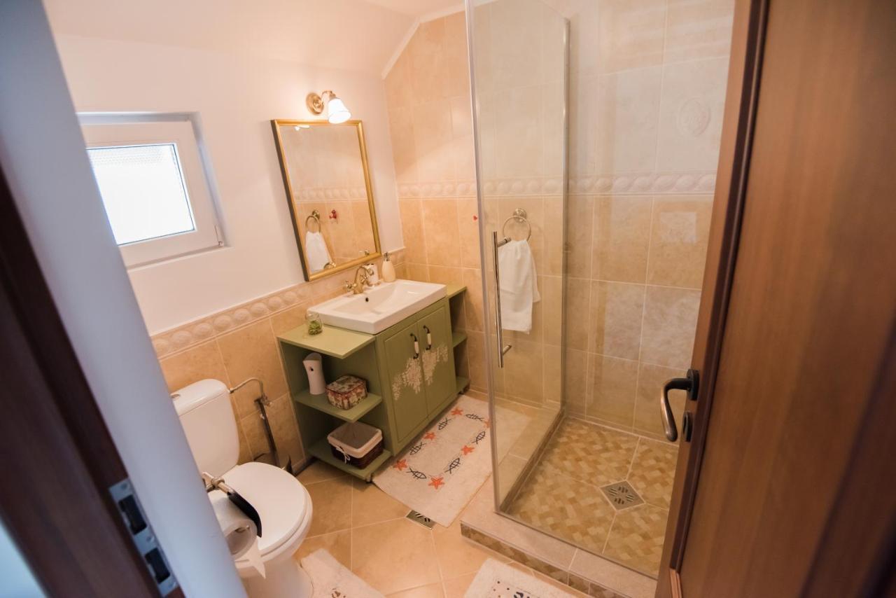 Vila Chic M Hotel โมเอเชอ เด จอส ภายนอก รูปภาพ